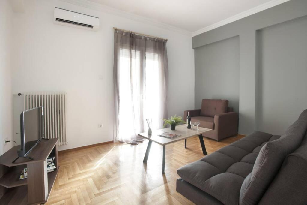 Kolonos, A Renovated Apartment 雅典 外观 照片